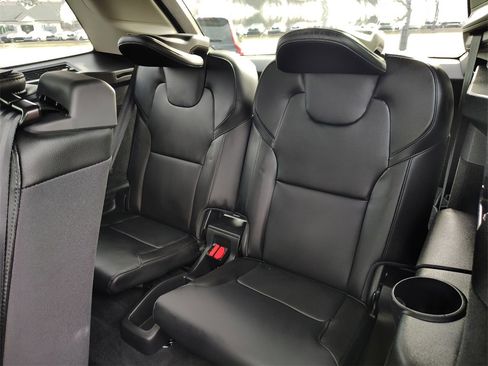 Certified 2023 Volvo XC90 B5 Core w/ Protection Package Premier image 31