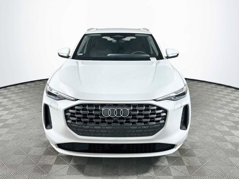 Certified 2025 Audi Q5 Prestige AWD/4WD image 2