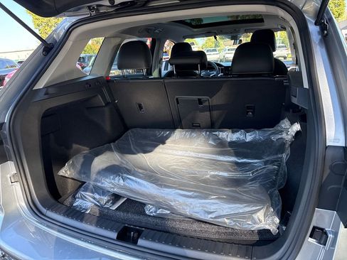 New 2025 Volkswagen Taos SE image 15