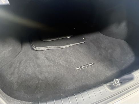 Used 2023 Hyundai Elantra SEL w/ Cargo Package FWD image 23