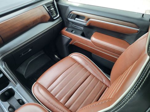 Used 2022 GMC Sierra 1500 Denali Ultimate image 17