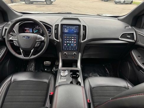 Certified 2024 Ford Edge ST-Line w/ Cargo Accessory Package AWD/4WD image 7