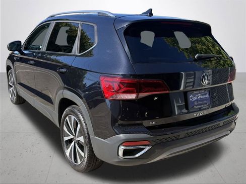 Used 2022 Volkswagen Taos SE image 10