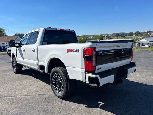New 2026 Ford F250 Platinum w/ FX4 Off-Road Package image 3