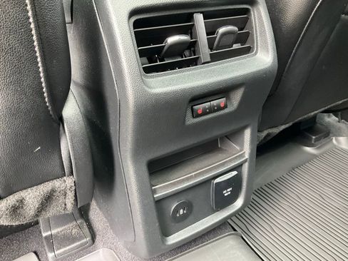 Used 2023 Ford Edge Titanium w/ Equipment Group 301A AWD/4WD image 17