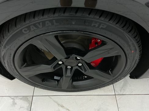 Used 2017 Chevrolet Camaro LT RWD image 42