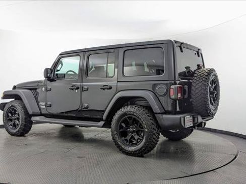 Used 2018 Jeep Wrangler Unlimited Sport S AWD/4WD image 6