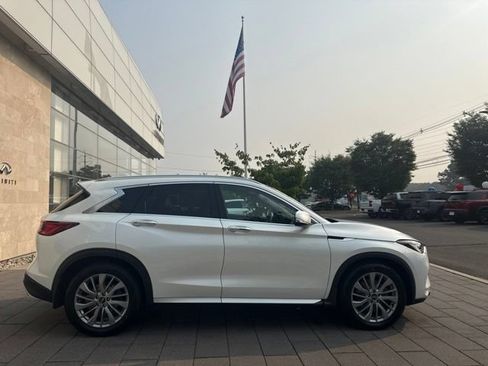 Certified 2023 INFINITI QX50 Luxe AWD/4WD image 3