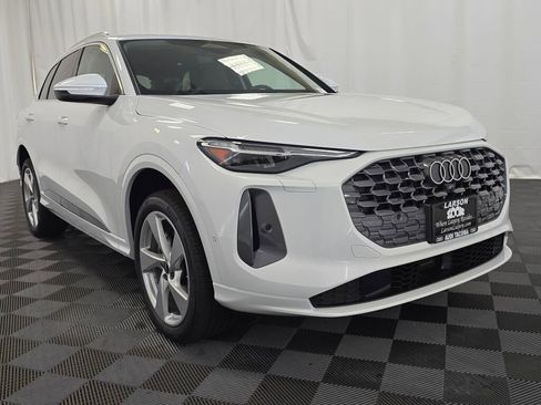 New 2025 Audi Q5 Premium Plus image 8