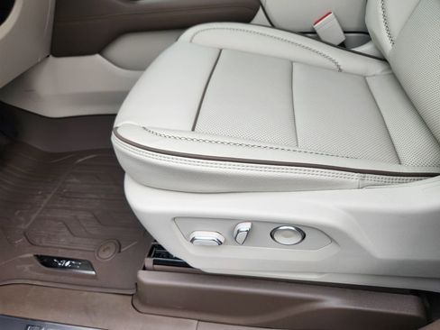 New 2026 GMC Yukon Denali image 18