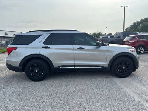 Used 2021 Ford Explorer XLT w/ Class III Trailer Tow Package RWD image 4