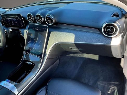 Used 2023 Mercedes-Benz C 300 Sedan image 25