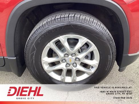 Used 2020 Chevrolet Traverse LT w/ Driver Confidence II Package AWD/4WD image 9