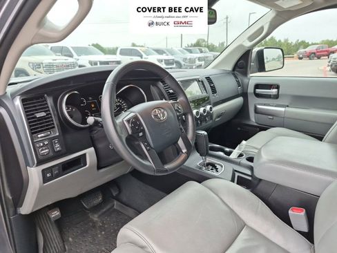 Used 2020 Toyota Sequoia Limited w/ Safety & Convenience Package image 31