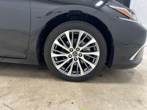 Used 2019 Lexus ES 350 w/ Premium Package image 13