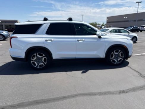 Used 2023 Hyundai Palisade Limited AWD/4WD image 17