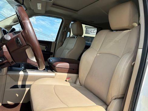Used 2014 RAM 3500 Laramie w/ Convenience Group AWD/4WD image 31