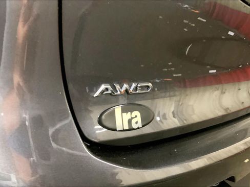 Used 2023 Toyota Crown AWD/4WD image 31