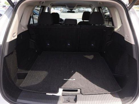 Used 2025 Nissan Rogue SV AWD/4WD image 7