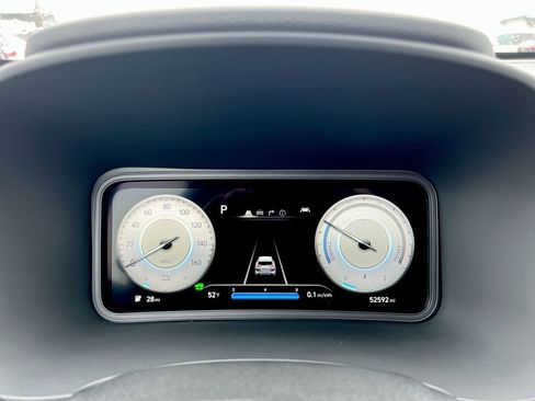 Used 2022 Hyundai Kona Limited w/ Cargo Package image 11