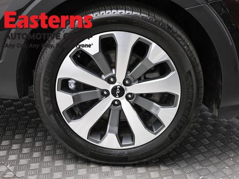 Used 2022 Kia Telluride S AWD/4WD image 32