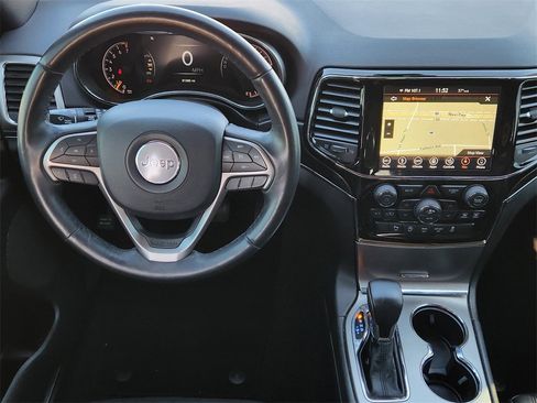 Used 2019 Jeep Grand Cherokee Limited w/ Luxury Group II image 27