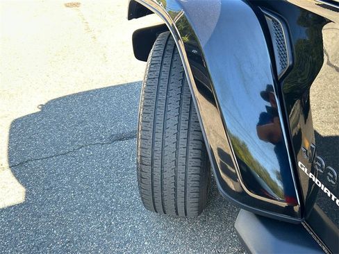 Used 2021 Jeep Gladiator Overland image 10