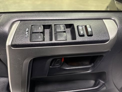 Used 2013 Toyota 4Runner Limited image 21