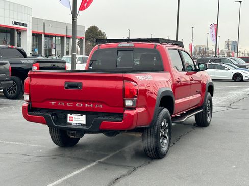 Certified 2019 Toyota Tacoma TRD Off-Road w/ Technology Package image 5