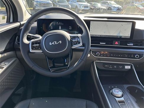 New 2026 Kia Carnival LXS image 2