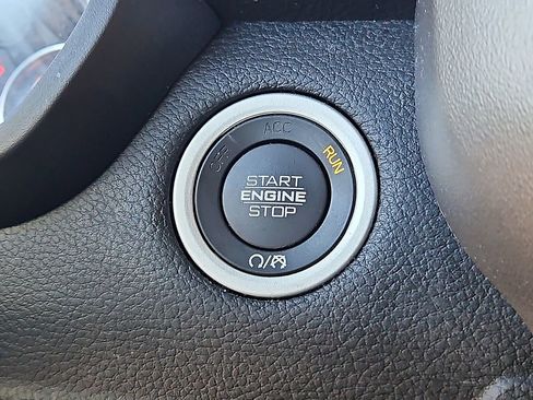 Used 2019 RAM 1500 Big Horn image 24