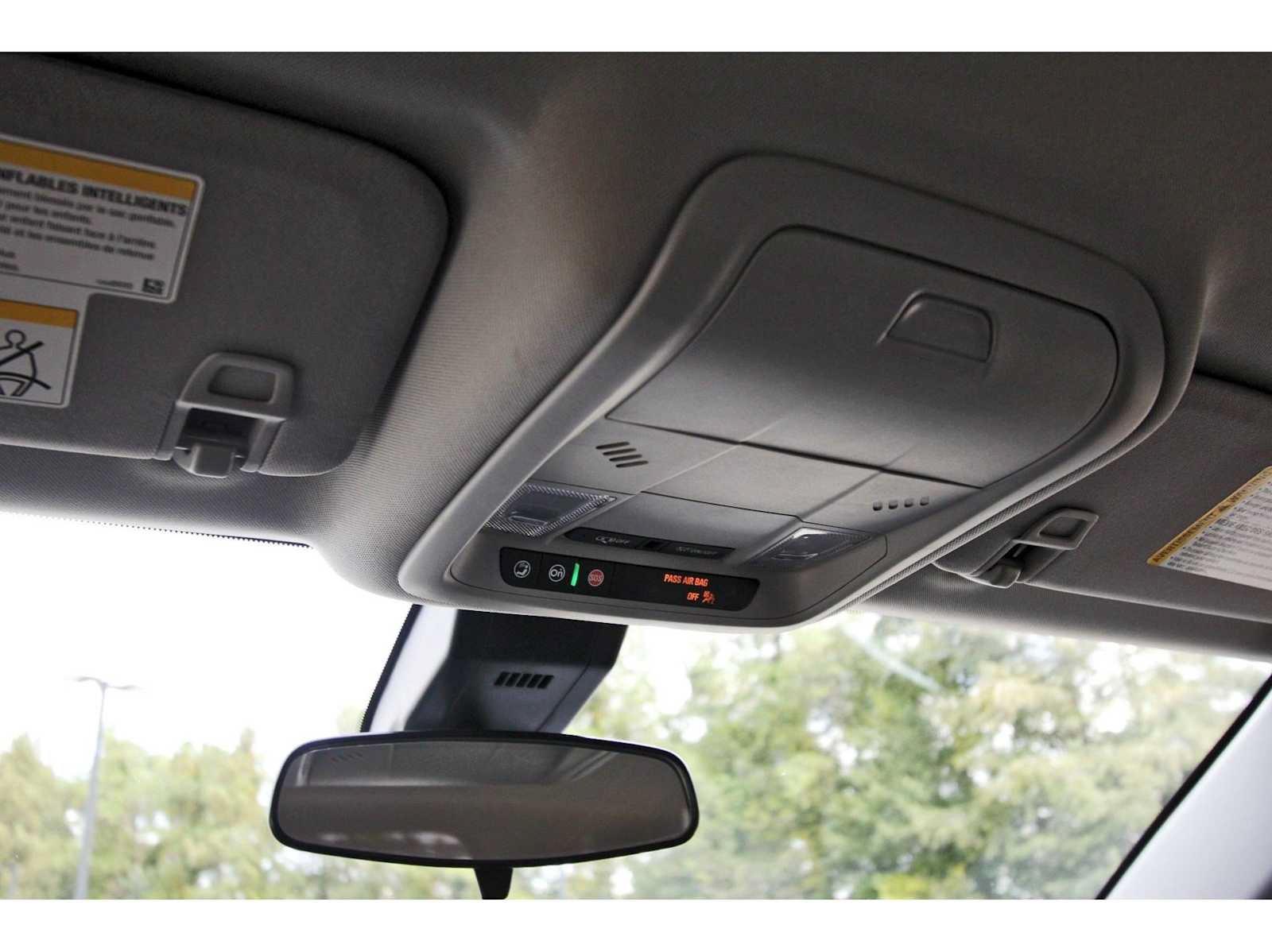 Used 2024 Chevrolet Equinox LT FWD image 20
