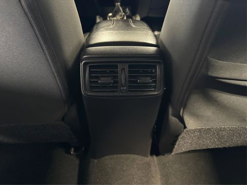 Used 2021 Nissan Rogue Sport S image 24