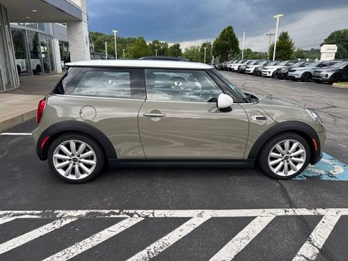Used 2019 MINI Cooper 2-Door Hardtop w/ Storage Package FWD image 6