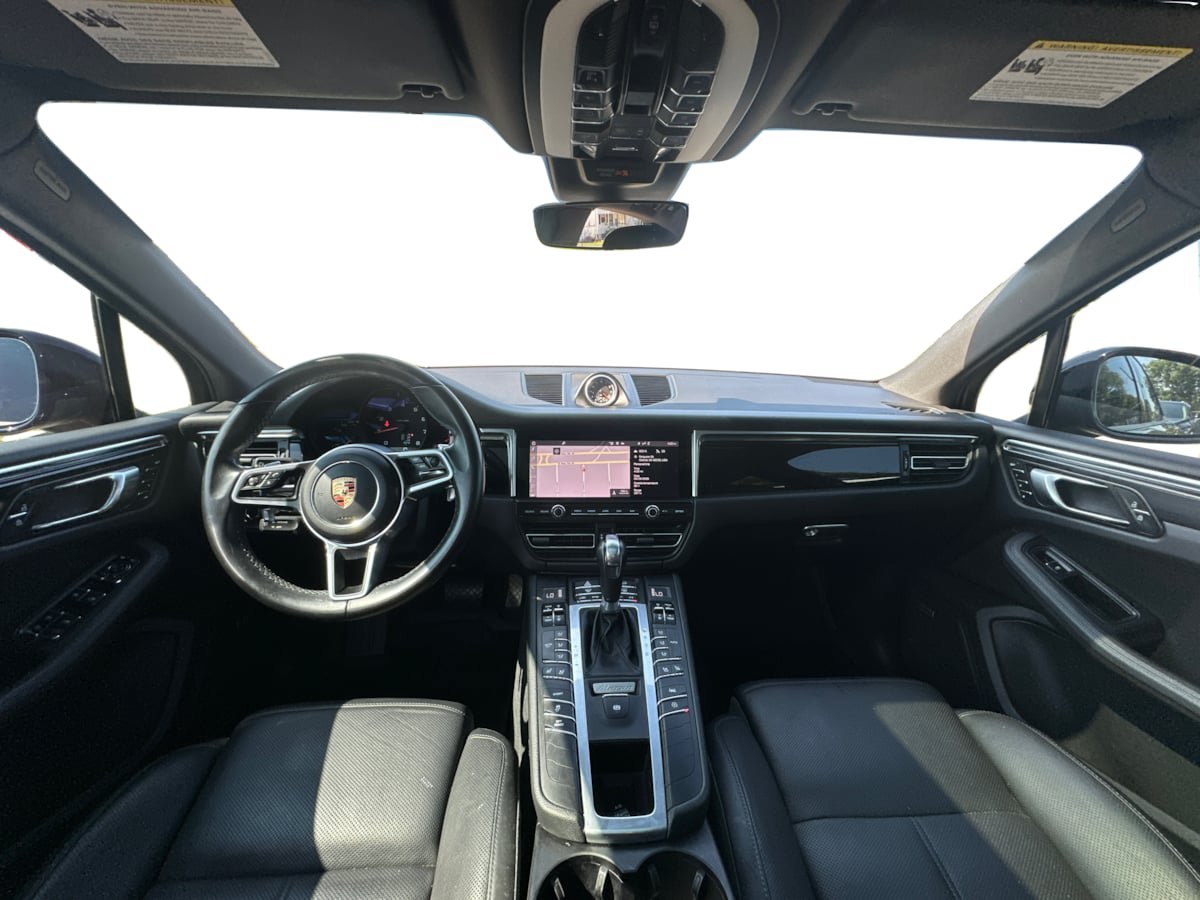 Used 2020 Porsche Macan w/ Premium Package Plus AWD/4WD image 23