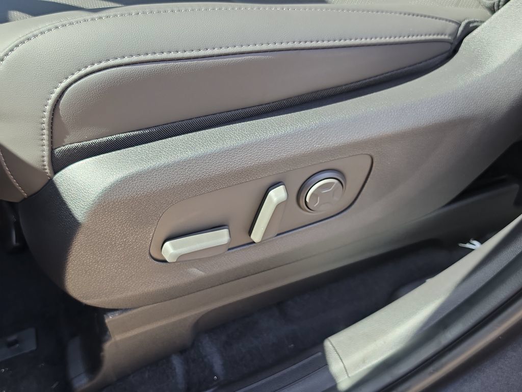 New 2027 Kia Carnival LXS FWD image 21