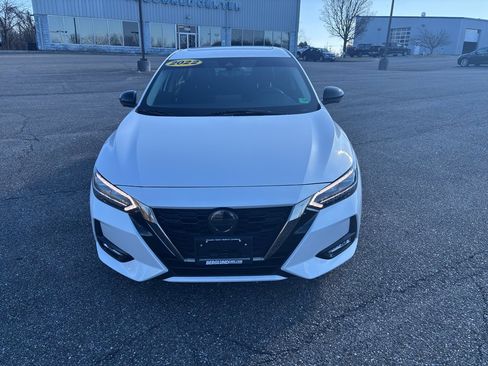 Used 2022 Nissan Sentra SR w/ Trunk Package image 2