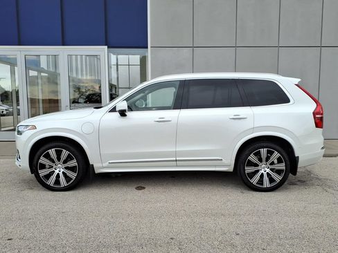 Certified 2025 Volvo XC90 T8 Plus w/ Protection Package AWD/4WD image 3