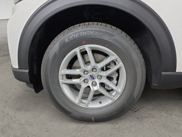 Used 2026 Ford Explorer Active AWD/4WD image 9