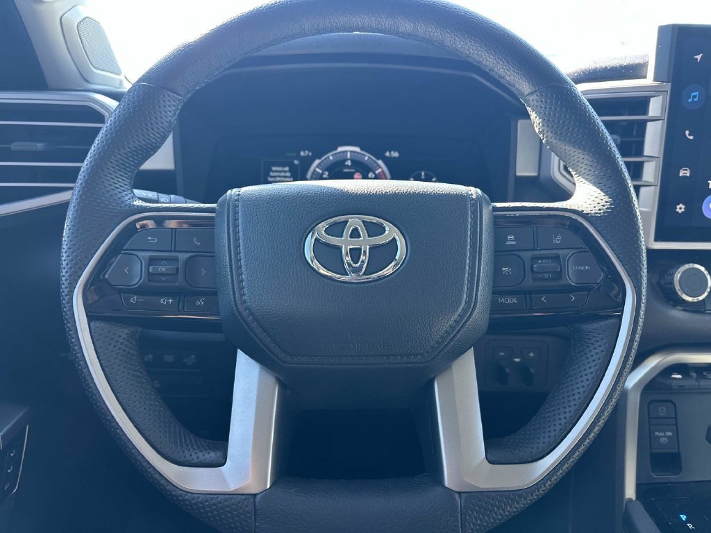 Used 2024 Toyota Tundra Limited AWD/4WD image 20
