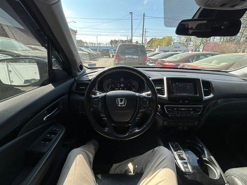 Used 2016 Honda Pilot Touring image 7