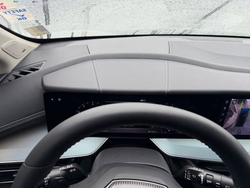 Used 2025 Nissan Murano SL image 25