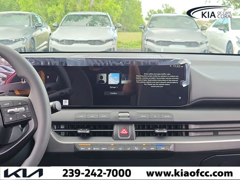 New 2026 Kia K4 FWD image 17