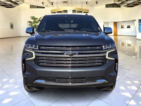 Used 2021 Chevrolet Tahoe Premier w/ Premium Package image 2