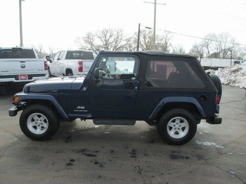 Used 2005 Jeep Wrangler Unlimited image 7