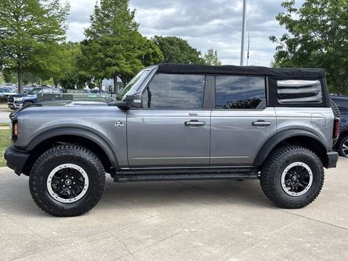 Used 2022 Ford Bronco Outer Banks w/ Sasquatch Package AWD/4WD image 9