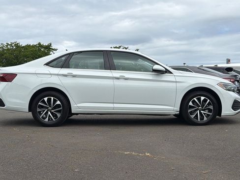 Used 2024 Volkswagen Jetta S FWD image 3