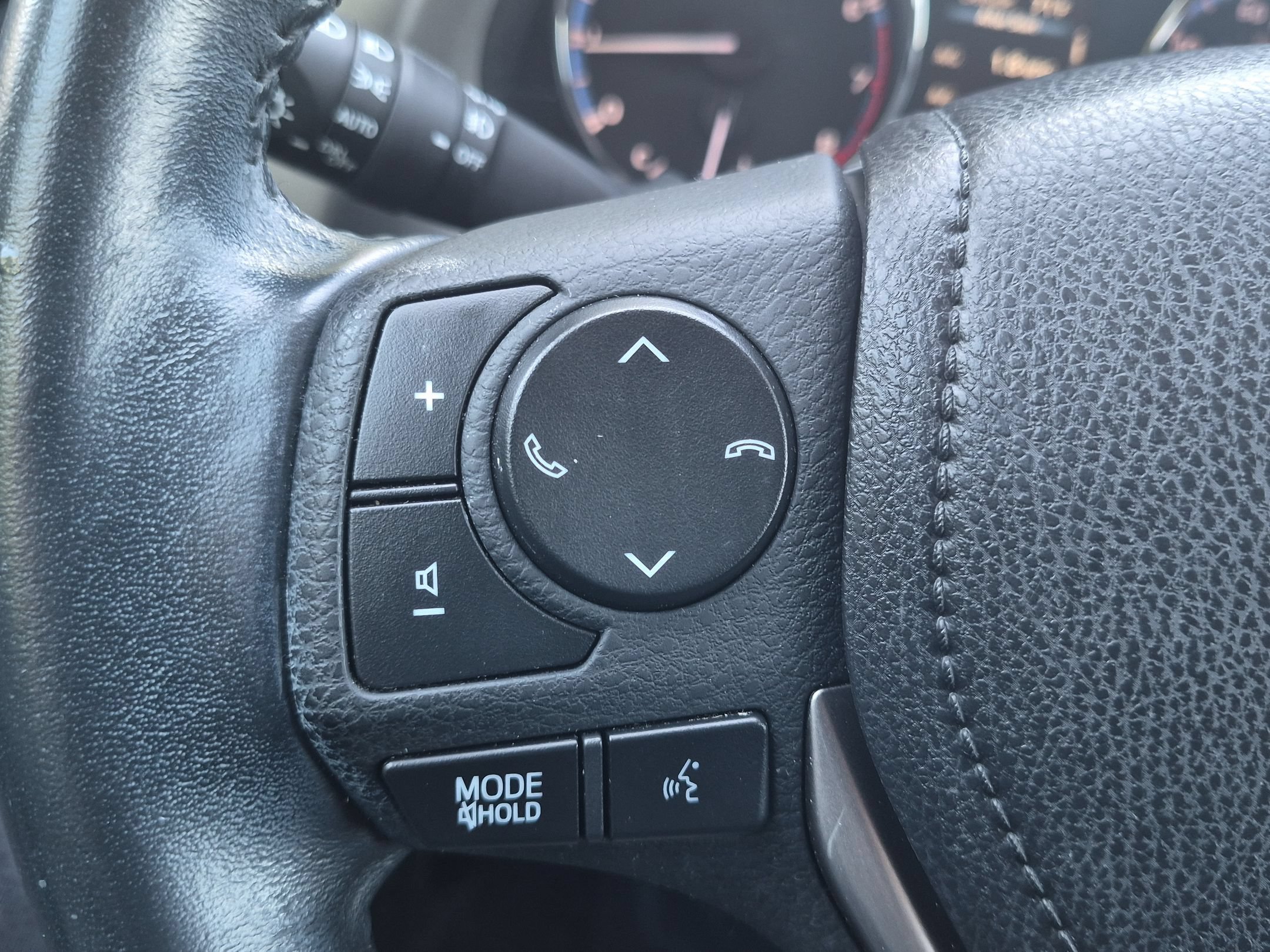 Used 2016 Toyota RAV4 Limited AWD/4WD image 14