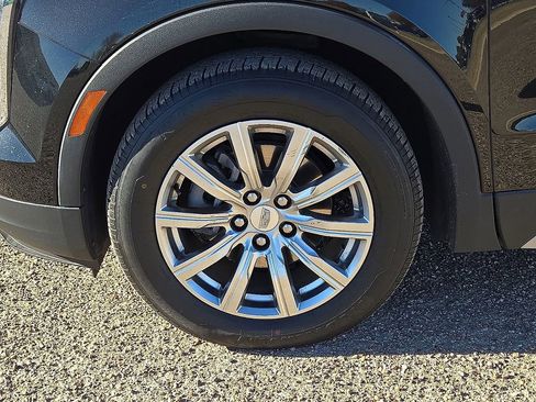 Used 2023 Cadillac XT4 Premium Luxury image 11
