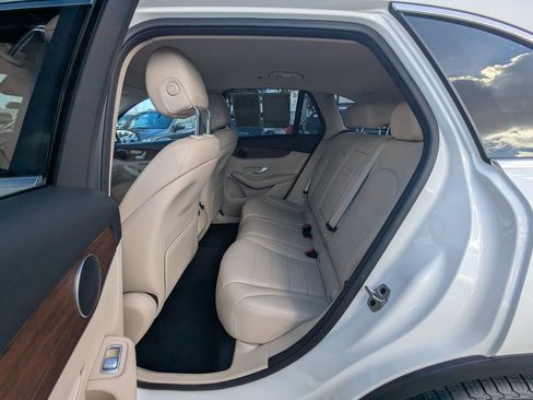 Certified 2022 Mercedes-Benz GLC 300 GLC 300 image 23